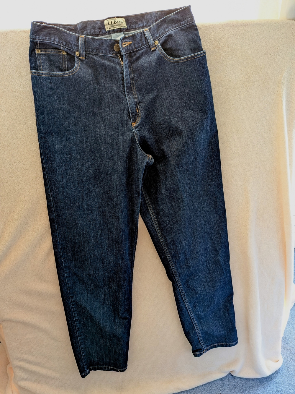 L.L. Bean Classic Fit  Straight-Leg Jeans Women's 16 Medium/Tall Dark Wash Blue